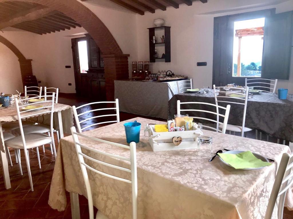 Agriturismo podere casano Radicofani Exterior foto